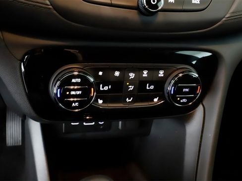 Used 2023 Buick Encore GX Select w/ Sport Touring Package image 20