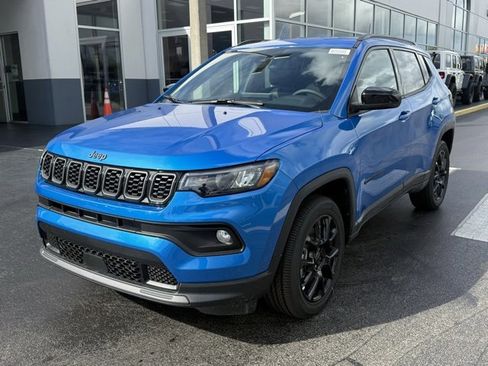 New 2026 Jeep Compass Latitude image 4