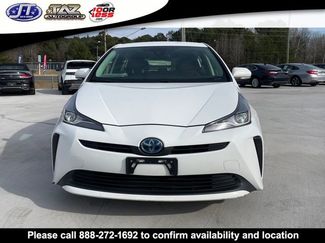 Used 2019 Toyota Prius L Eco video 2