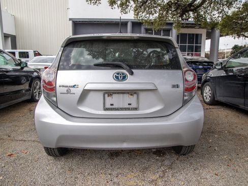 Used 2014 Toyota Prius C Four image 8