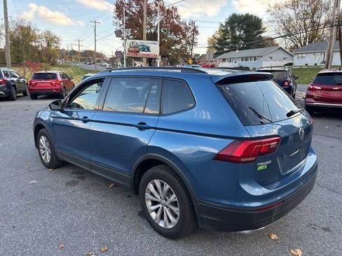 Used 2018 Volkswagen Tiguan S image 5
