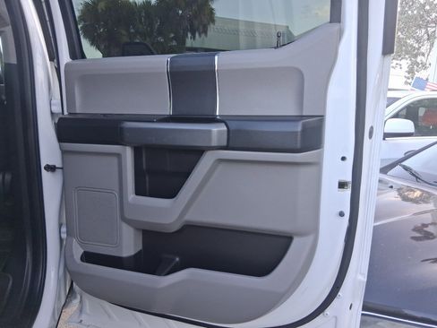 Used 2017 Ford F250 XLT image 17