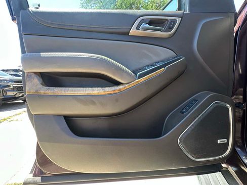 Used 2017 GMC Yukon Denali AWD/4WD image 22