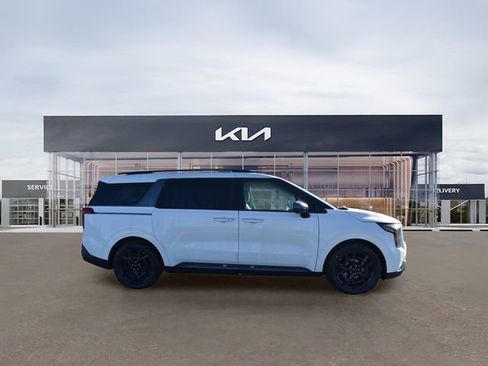 New 2026 Kia Carnival SX Prestige FWD image 2