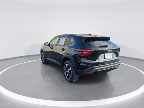 Used 2024 Chevrolet Trax RS image 7