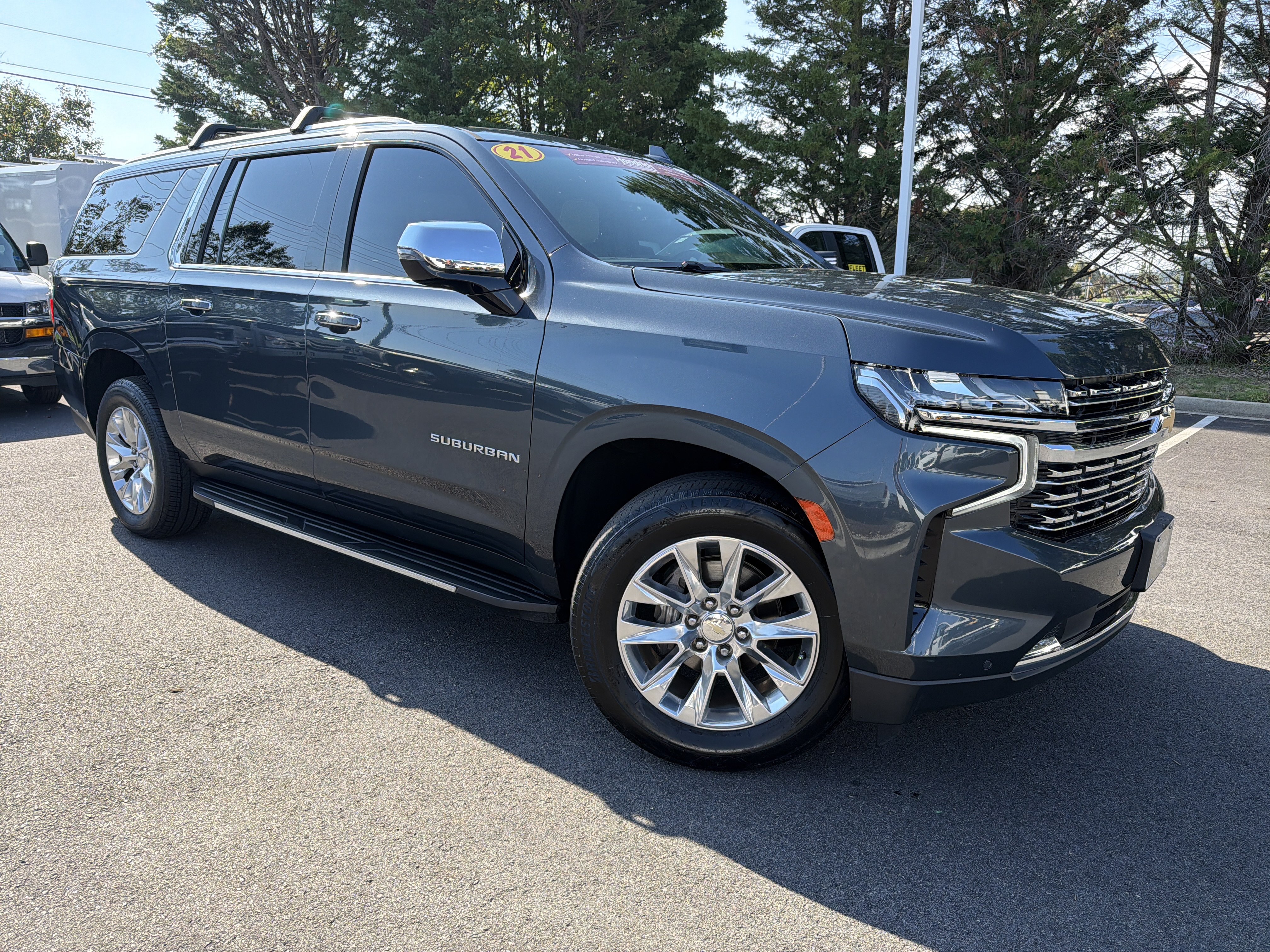 Used 2021 Chevrolet Suburban Premier AWD/4WD image 2