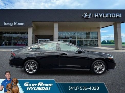 Used 2023 Honda Accord EX image 9