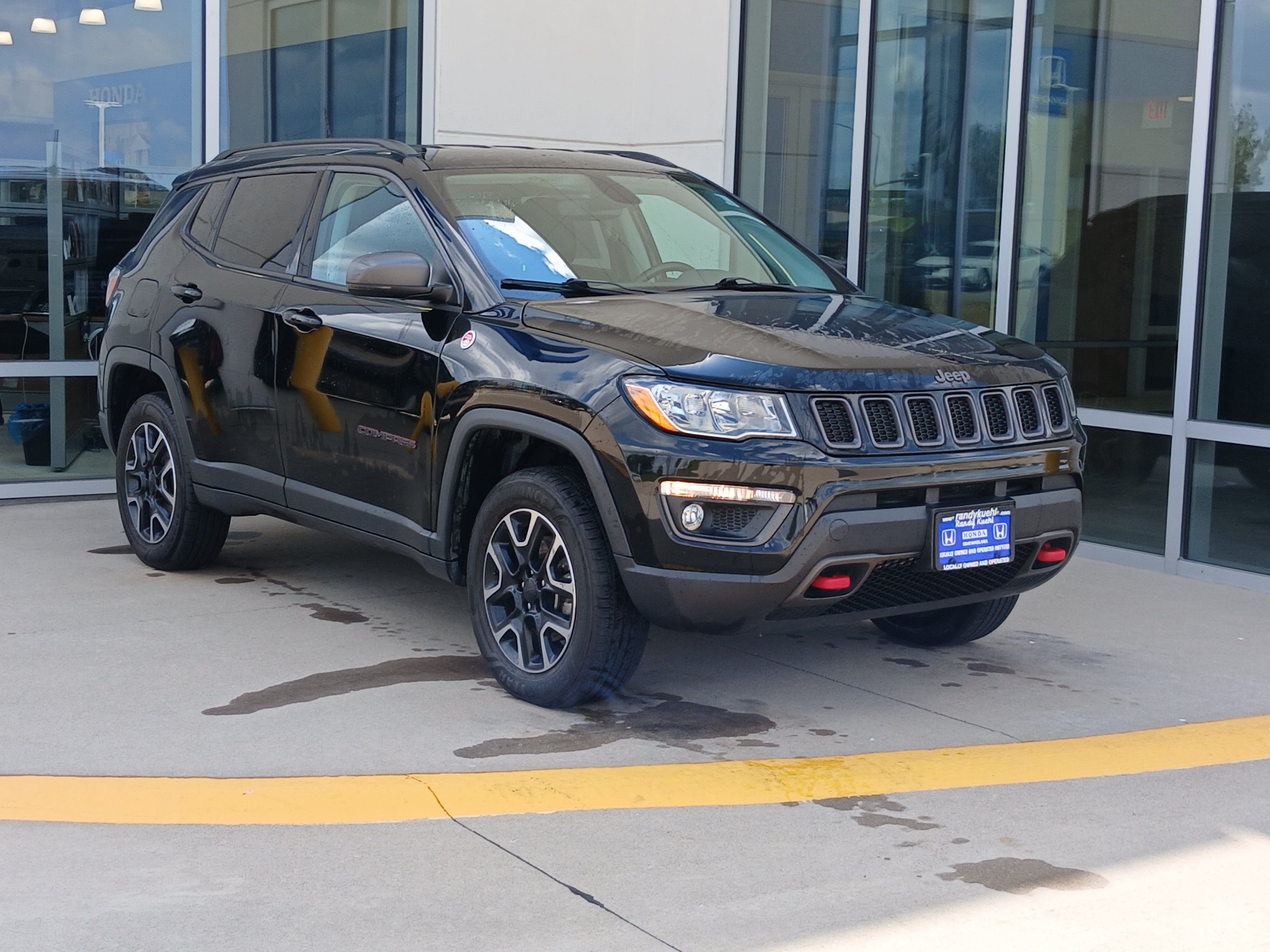 Used 2019 Jeep Compass Trailhawk AWD/4WD image 5