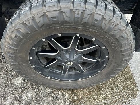 Used 2024 GMC Sierra 2500 Denali Ultimate AWD/4WD image 10
