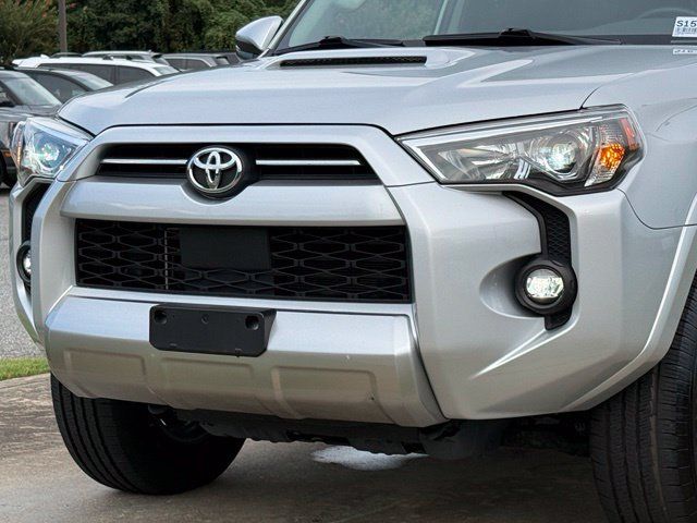 Used 2024 Toyota 4Runner TRD Off-Road Premium AWD/4WD image 10