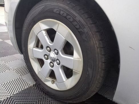 Used 2009 Toyota Prius w/ Pkg 5 FWD image 28
