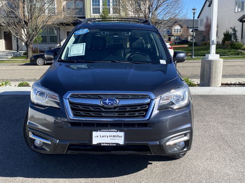 Used 2018 Subaru Forester 2.5i Touring w/ Popular Package #2 image 9