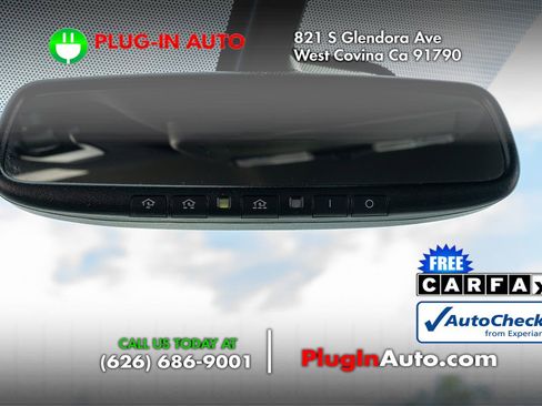 Used 2019 Nissan Titan SV w/ SV Convenience Package image 25