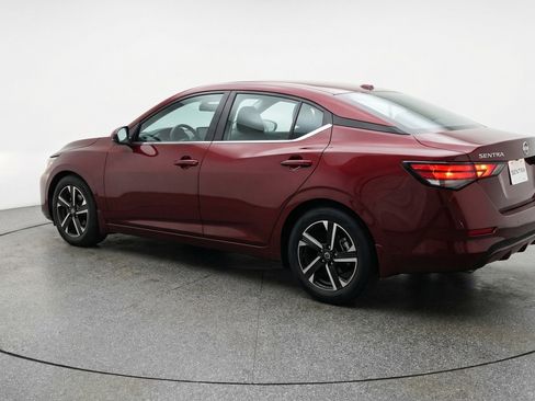 Used 2025 Nissan Sentra SV image 6