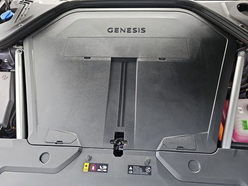 Certified 2026 Genesis Electrified GV70 AWD/4WD image 13