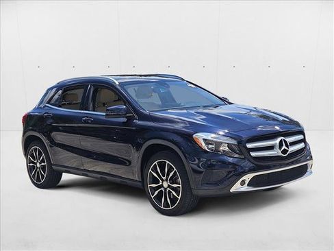 Certified 2017 Mercedes-Benz GLA 250 image 3