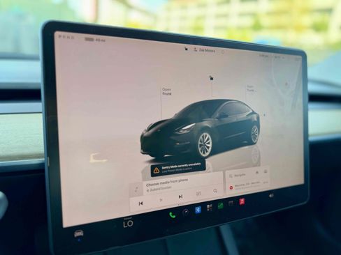 Used 2022 Tesla Model 3 Long Range AWD/4WD image 29