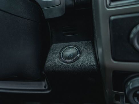 Used 2018 Ford F150 Lariat w/ Equipment Group 502A Luxury image 16