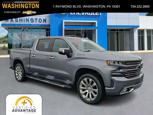 Used 2020 Chevrolet Silverado 1500 High Country w/ Technology Package AWD/4WD image 1