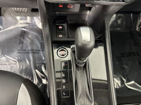 Used 2024 Nissan Kicks SR w/ SR Premium Package FWD image 16