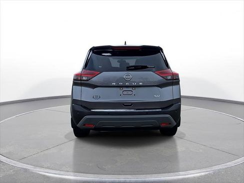 Used 2023 Nissan Rogue SV image 7