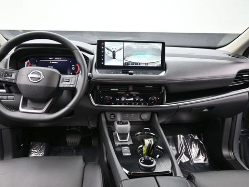 Used 2025 Nissan Rogue SL w/ SL Premium Package AWD/4WD image 14