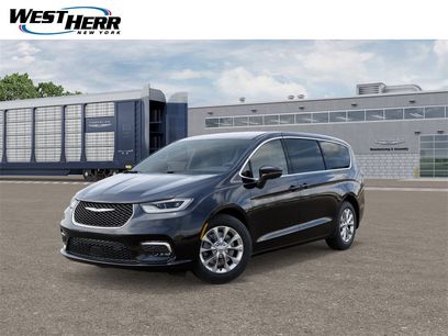 New 2026 Chrysler Pacifica Select