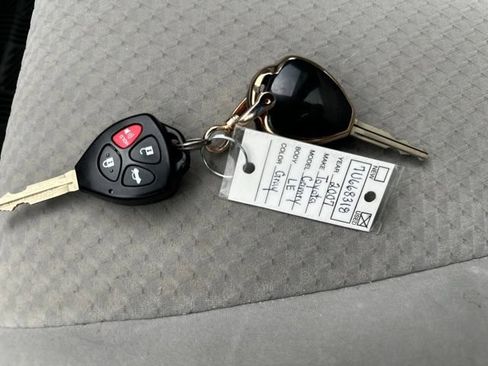 Used 2007 Toyota Camry LE FWD image 36