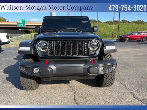Used 2024 Jeep Wrangler Unlimited Rubicon w/ Technology Group image 4