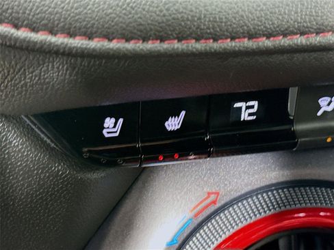 Used 2023 Chevrolet Blazer RS w/ Enhanced Convenience Package image 21