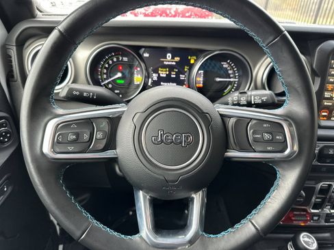 Used 2022 Jeep Wrangler Unlimited Rubicon 4xe image 24