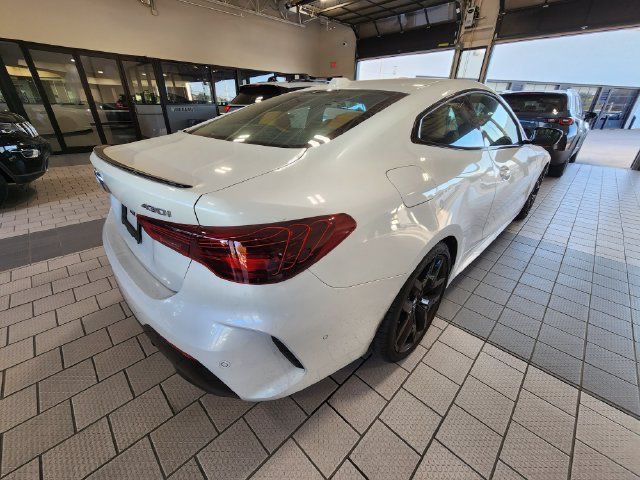 Used 2026 BMW 430i Coupe w/ M Sport Package RWD image 4