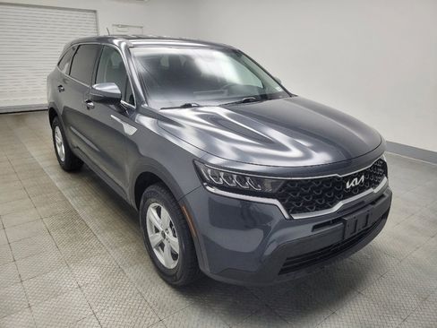 Used 2022 Kia Sorento LX AWD/4WD image 13