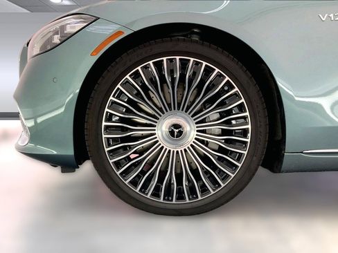 New 2025 Mercedes-Benz Maybach S 680 4MATIC image 6