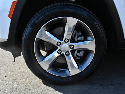 Used 2022 Jeep Grand Cherokee L Limited image 12