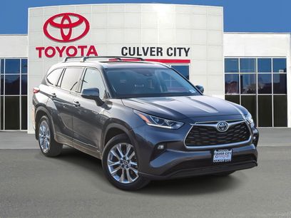 Used 2021 Toyota Highlander Limited