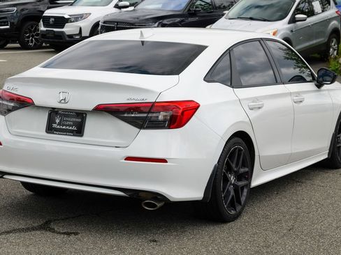 Used 2023 Honda Civic Sport image 7