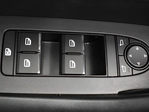 Used 2025 MAZDA CX-70 3.3 Turbo w/ Preferred Package image 23