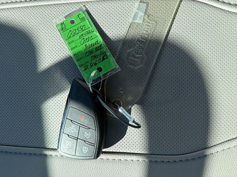 New 2026 GMC Sierra 1500 SLT w/ SLT Premium Package image 30