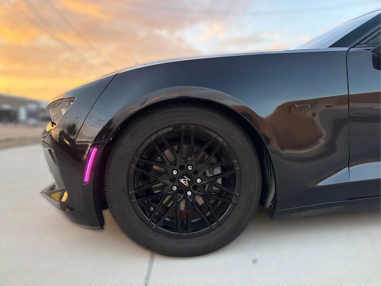 Used 2017 Chevrolet Camaro LT w/ Technology Package RWD image 31