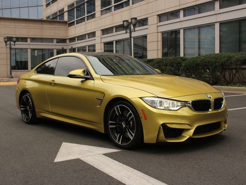 Used 2015 BMW M4 Coupe RWD image 1