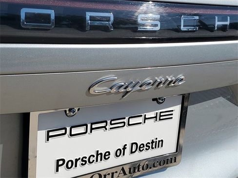 Used 2021 Porsche Cayenne image 39