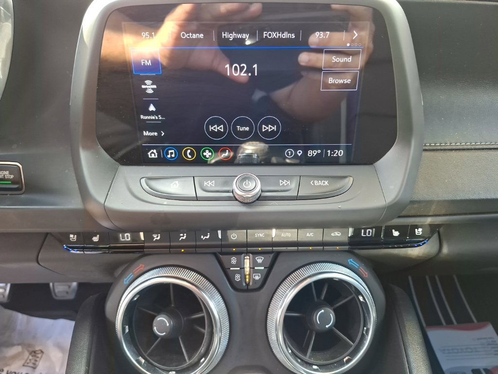 Used 2021 Chevrolet Camaro LT w/ Technology Package RWD image 23