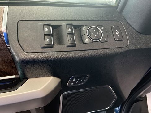 Used 2018 Ford F350 Lariat w/ Lariat Ultimate Package AWD/4WD image 13