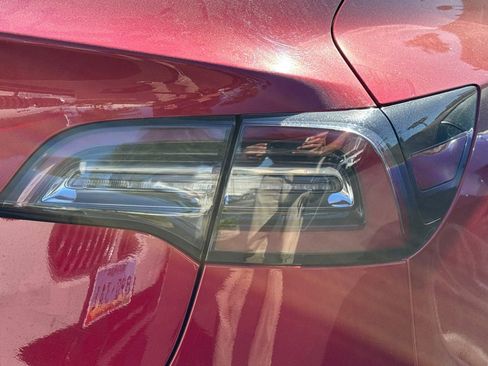 Used 2020 Tesla Model 3 image 6