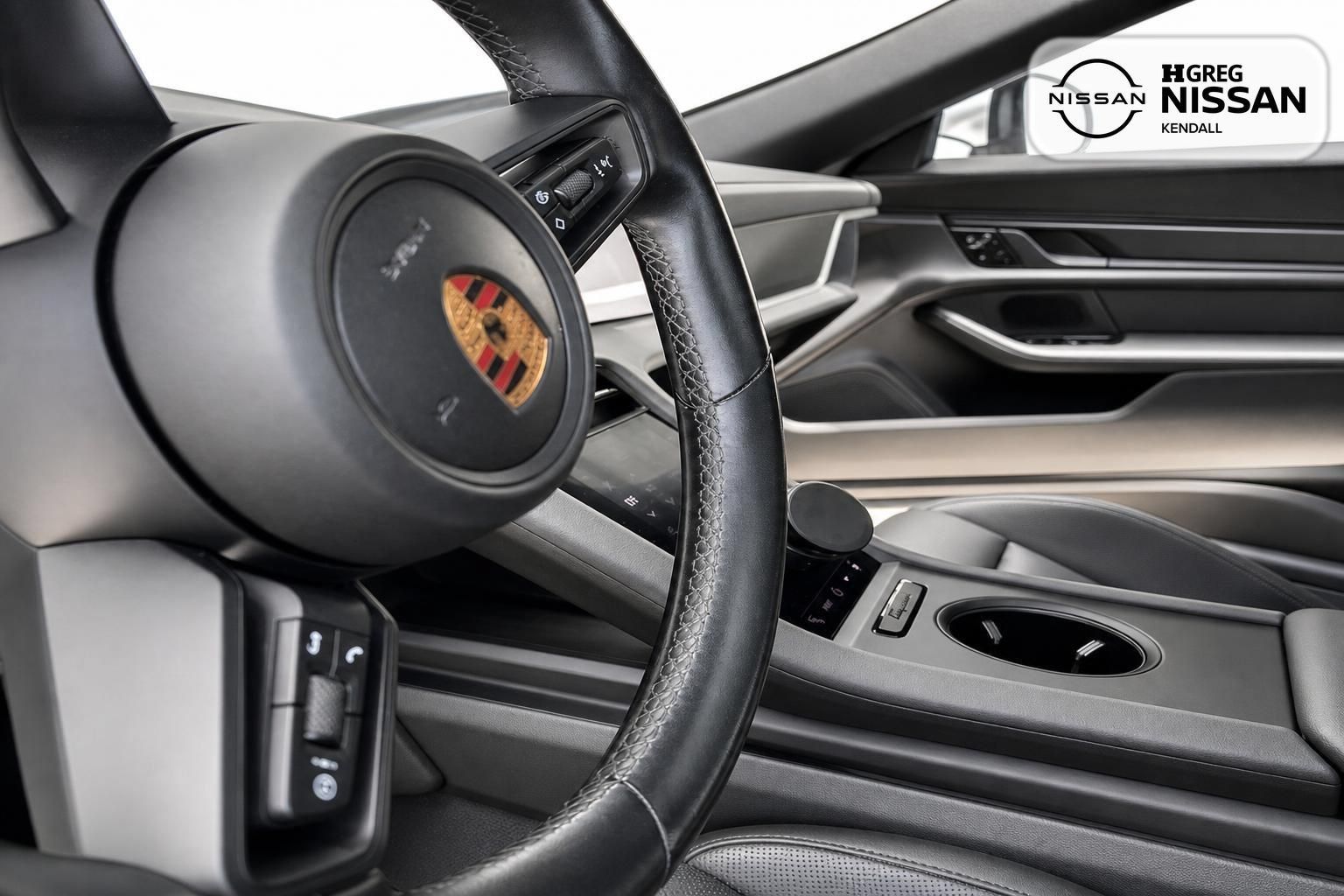 Used 2021 Porsche Taycan 4S AWD/4WD image 9
