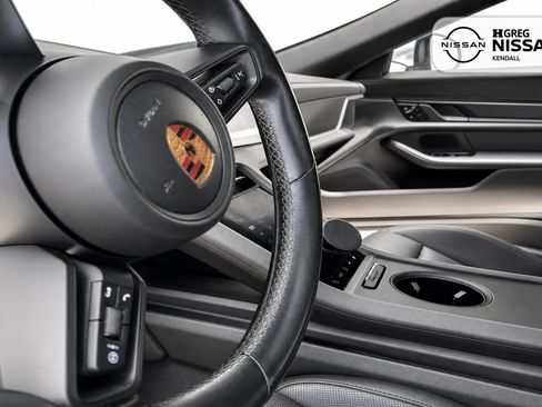 Used 2021 Porsche Taycan 4S AWD/4WD image 9
