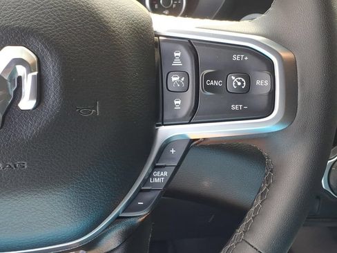 Used 2025 RAM 1500 Big Horn AWD/4WD image 10