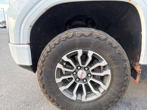 Used 2020 GMC Sierra 1500 AT4 w/ AT4 Premium Package image 11