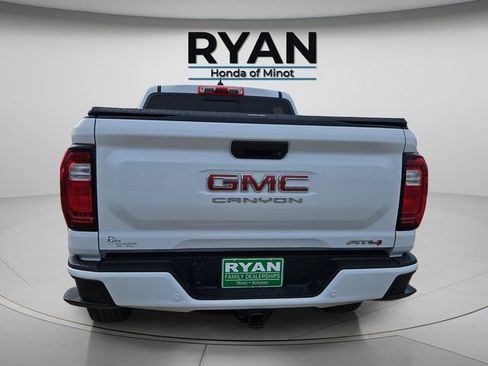 Used 2024 GMC Canyon AT4 w/ Technology Package AWD/4WD image 8